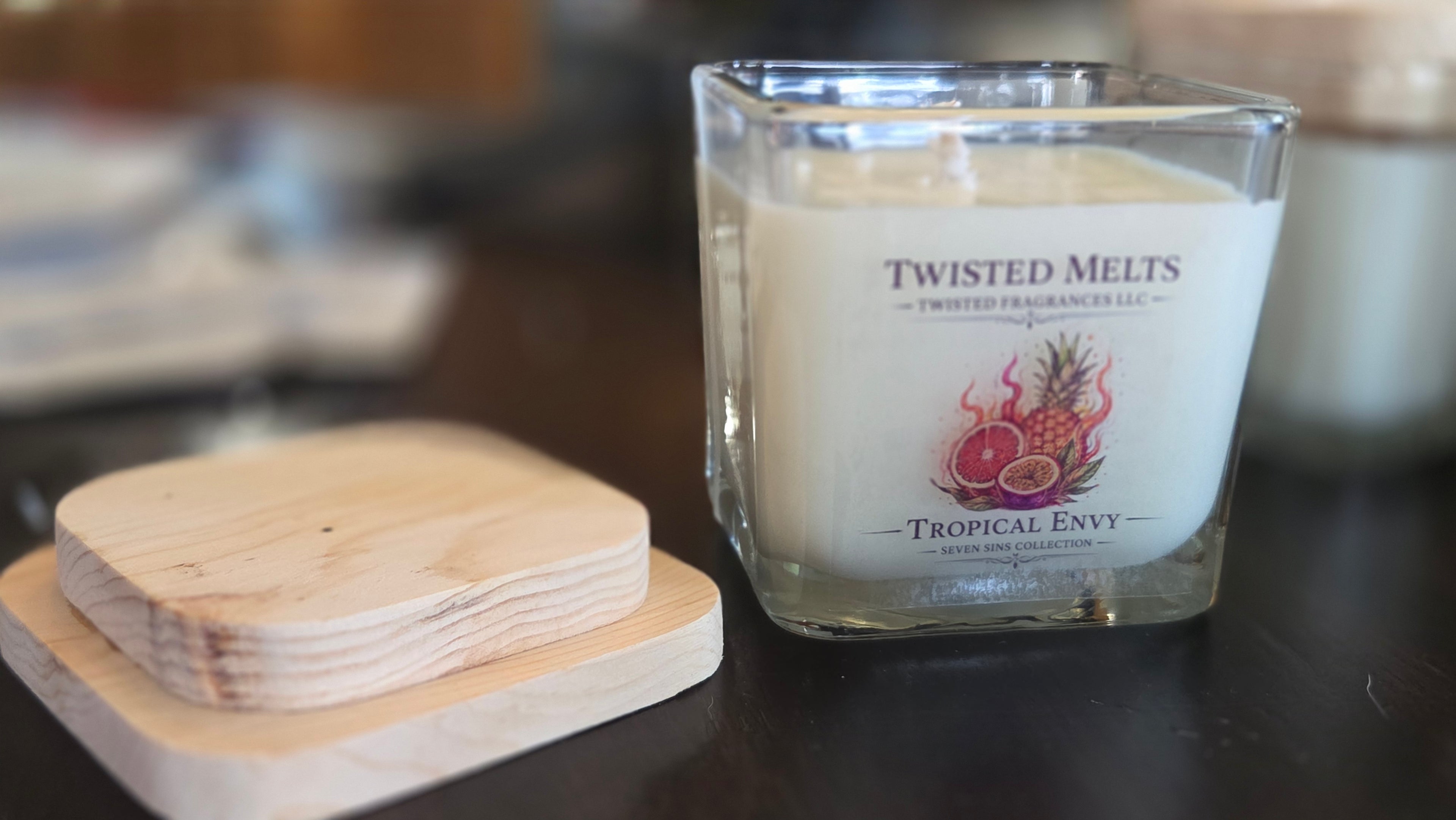 Scented Soy Candle. Tropical Envy 12 oz